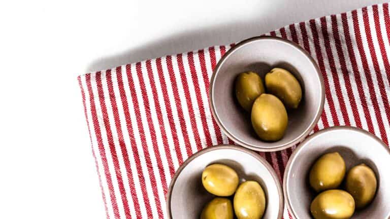 How Many Olives Should I Eat a Day