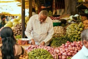 eating seasonally and locally